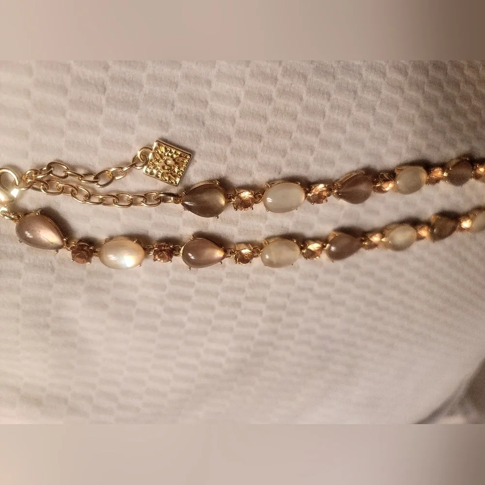 🤩😍❤️Anne Klein Gold Smoky Pastel Cat eye Look Beaded Necklace